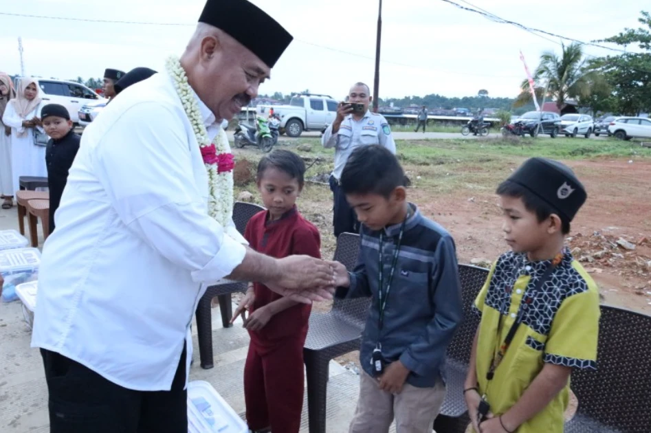 Bupati Kukar Resmikan Kantor Desa Loa Raya, Tekankan Layanan Publik yang Lebih Responsif
